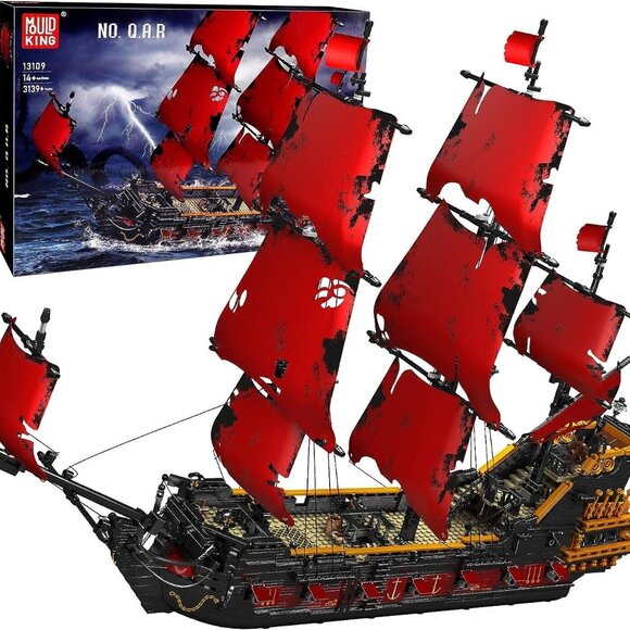 Queen Anna's Revenge Pirates of the Caribbean Pirate Ship Boat Mould King 13109